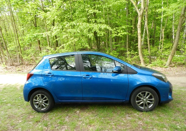 Toyota Yaris cena 37300 przebieg: 150000, rok produkcji 2014 z Turek małe 137